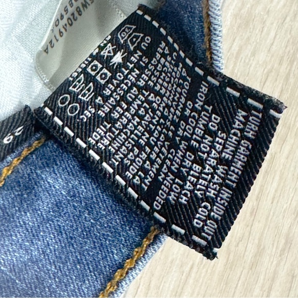 Seven for all mankind light/ medium wash side stripe straight leg jean ❤️ - Picture 8 of 9